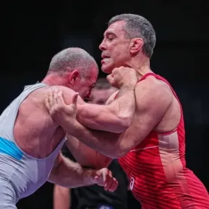 Сослан Марзоев завоевал золото чемпионата мира по борьбе среди ветеранов
